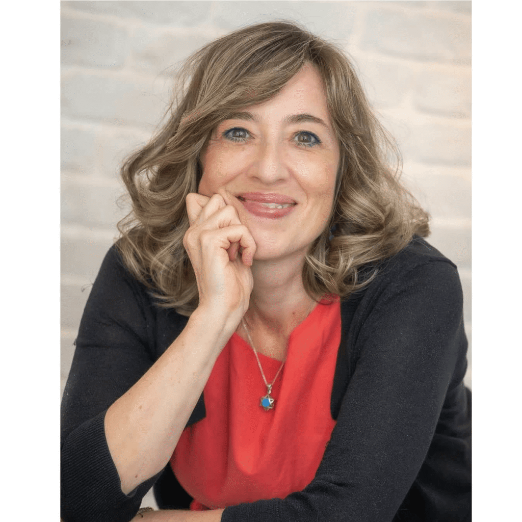 izabella tabarovsky headshot